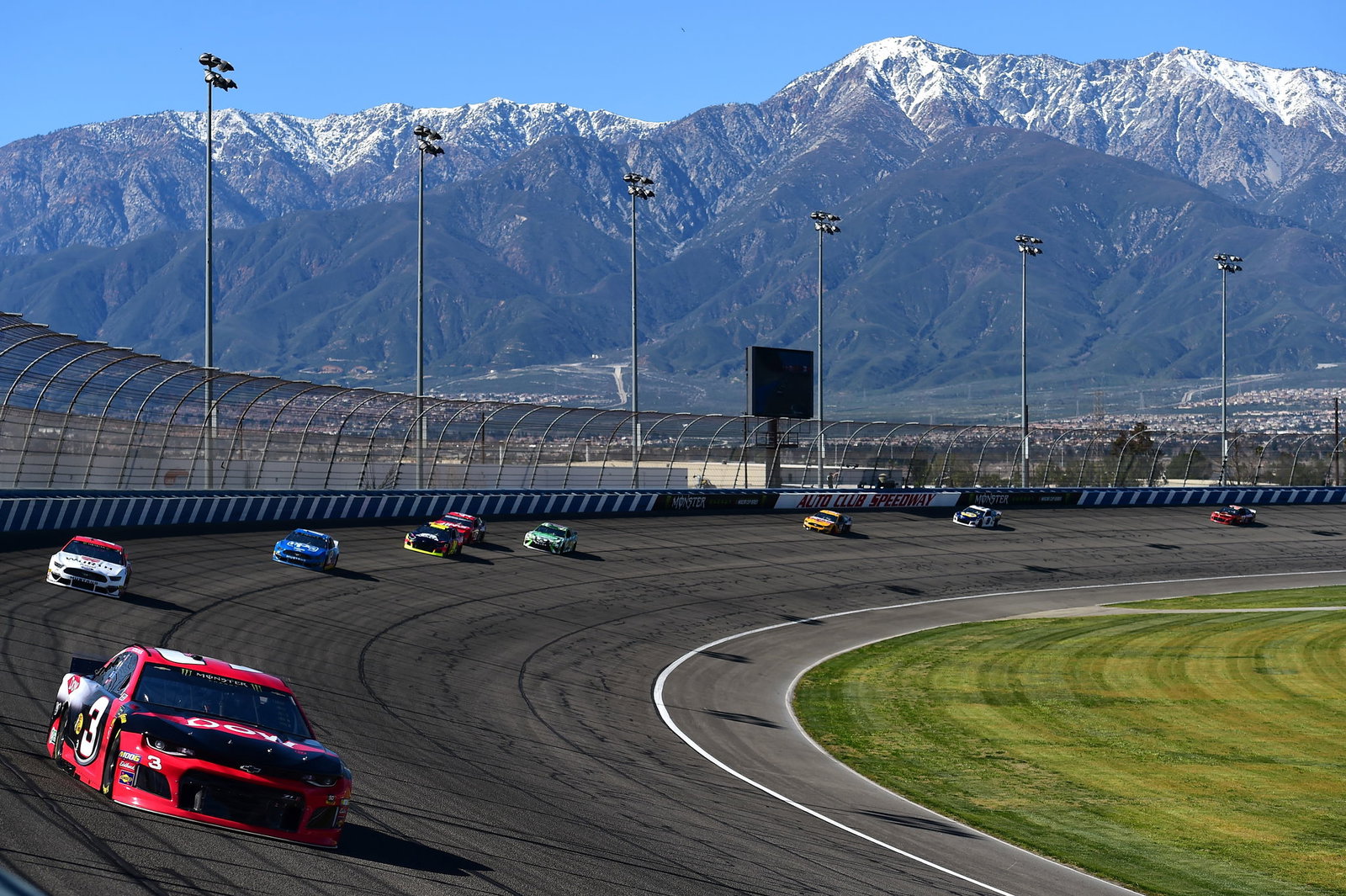 Kyle Busch prevails in one-lap dash to win opening Auto Club stage